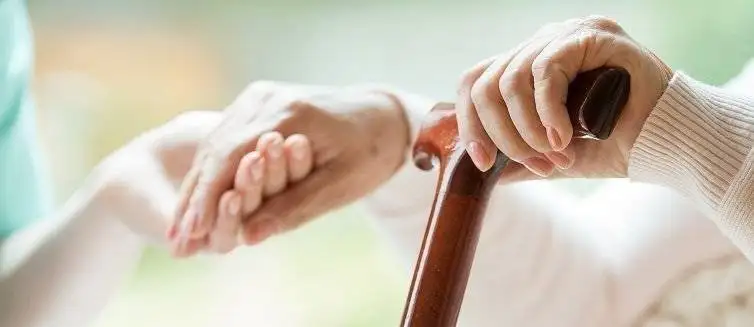 5 Beneficial Tips for New Family Caregivers